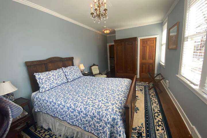 Room 22 of 43