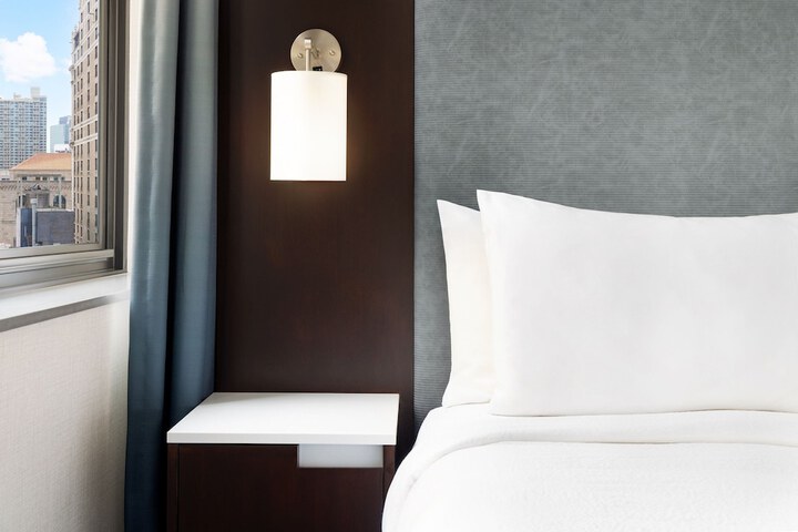 Room 21 of 44