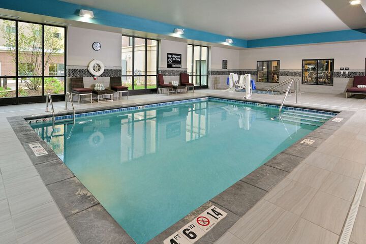 Hampton Inn & Suites Des Moines Downtown