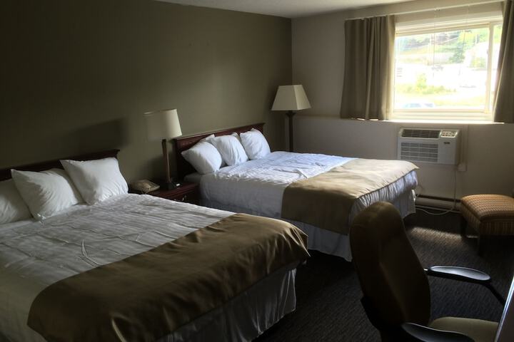 Room 4 of 17