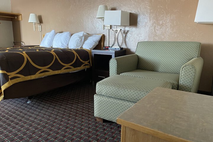 Room 25 of 50