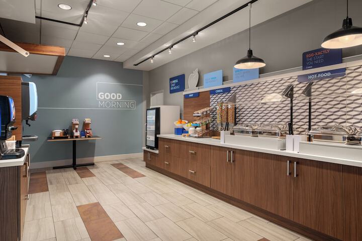 Holiday Inn Express Queensbury - Lake George Area by IHG