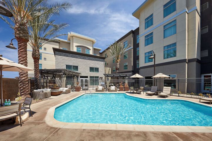 Pool 4 of 34