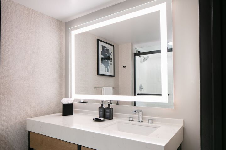 Room 20 of 53