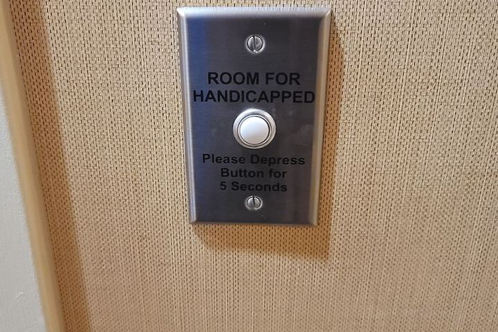 Room 7 of 51