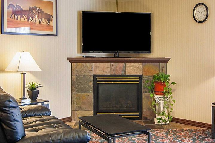 Hotel Interior 16 of 107