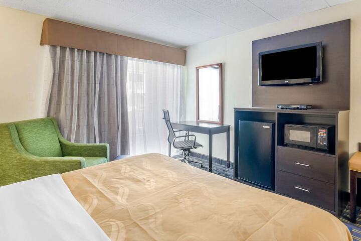 Room 10 of 22