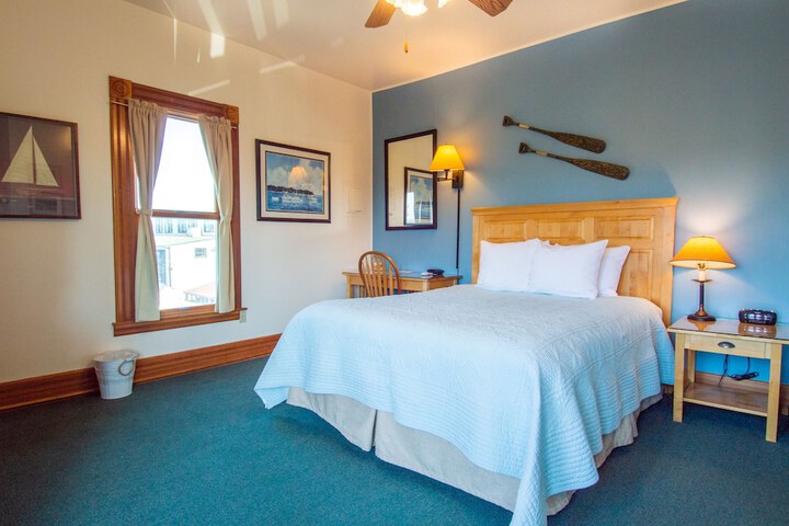 Room 40 of 125