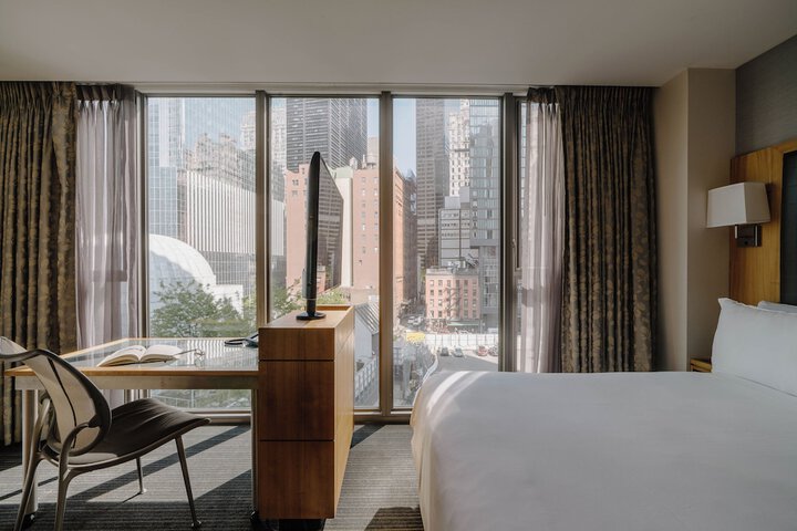 Room 16 of 48
