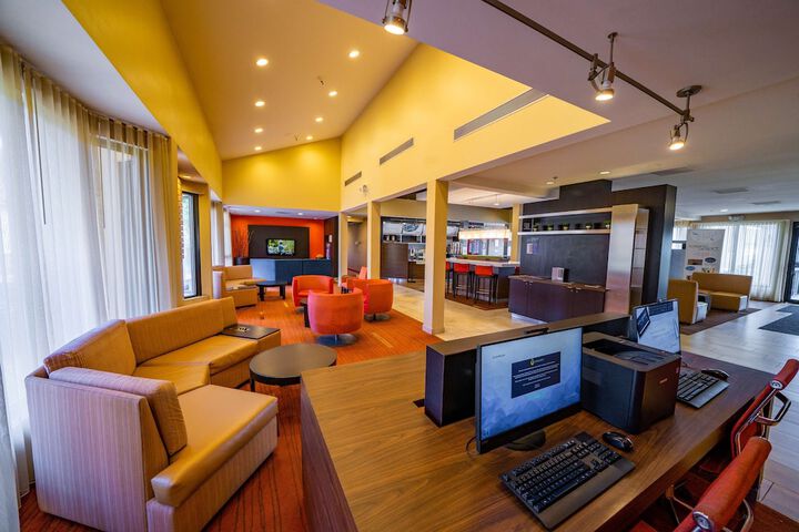 Hotel Interior 10 of 78