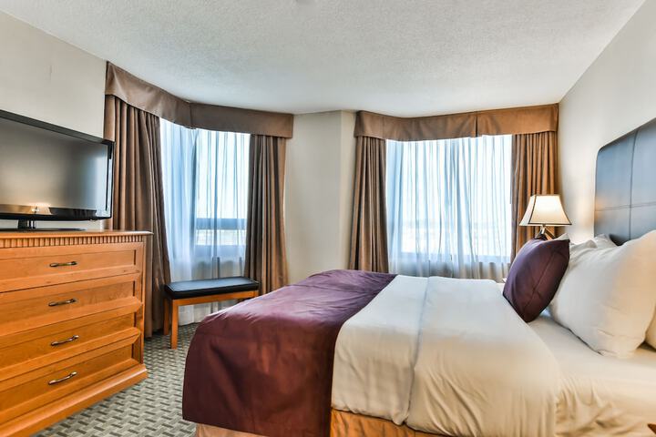 Room 16 of 36