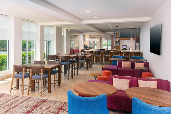 Hilton Garden Inn Wayne
