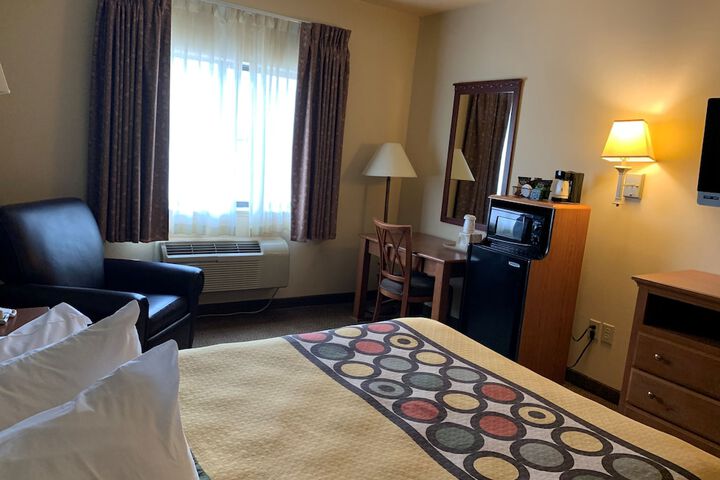 Room 43 of 64