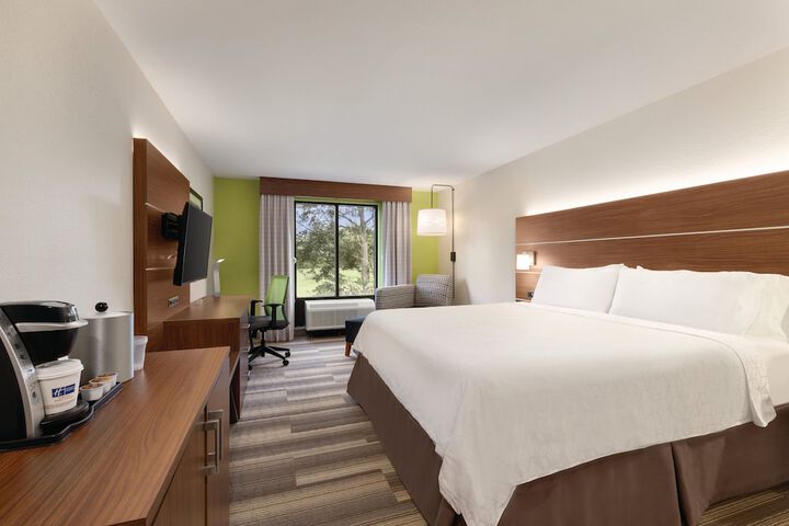 Holiday Inn Express Hotel & Suites Lavonia by IHG