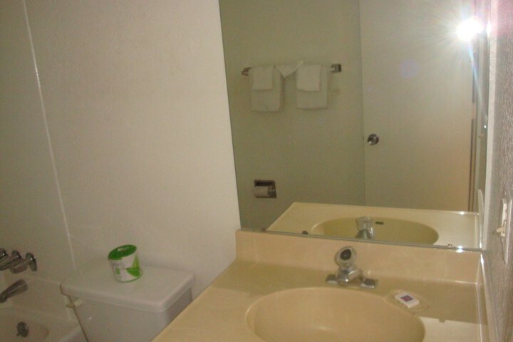 Room 35 of 41