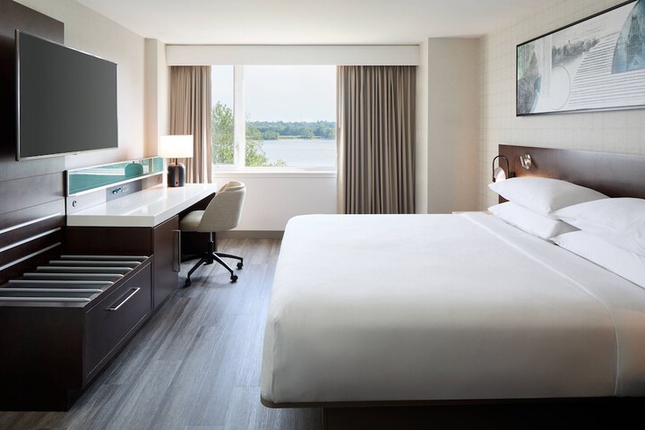Room 56 of 90