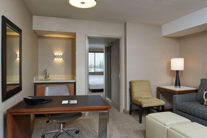 DoubleTree by Hilton Fresno Convention Center