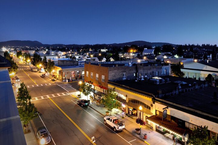 Majestic Inn & Spa