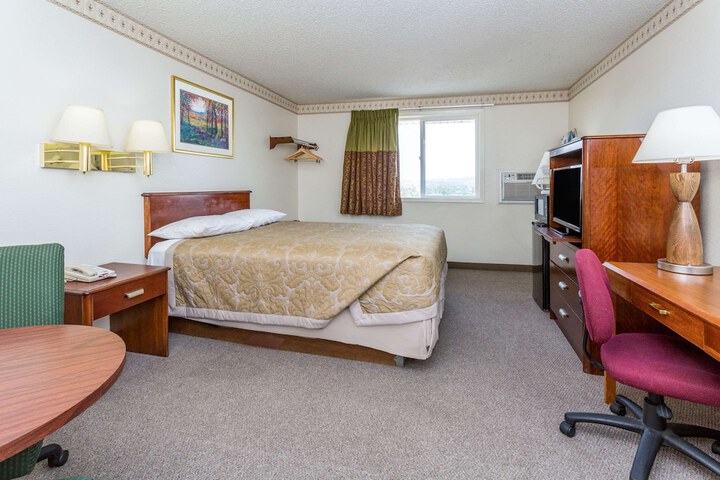 Room 20 of 25