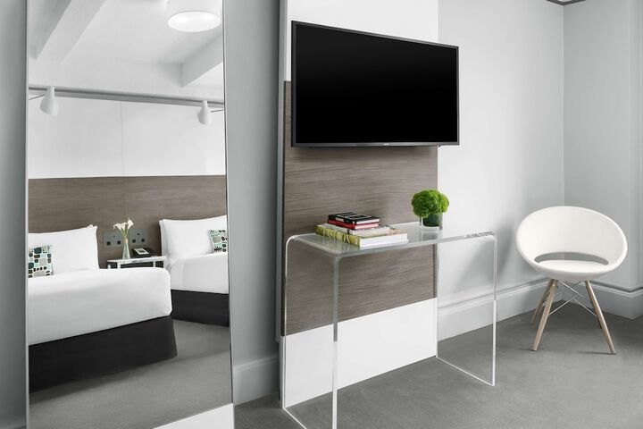 Room 14 of 56