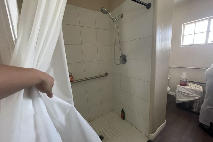 Room 58 of 85