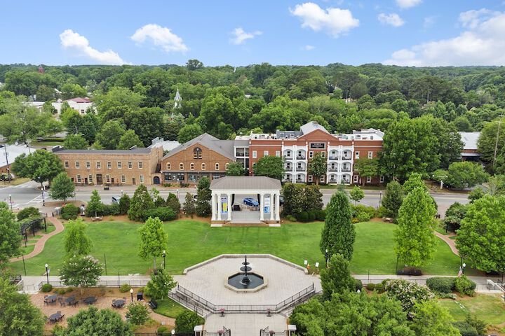 The James Madison Inn