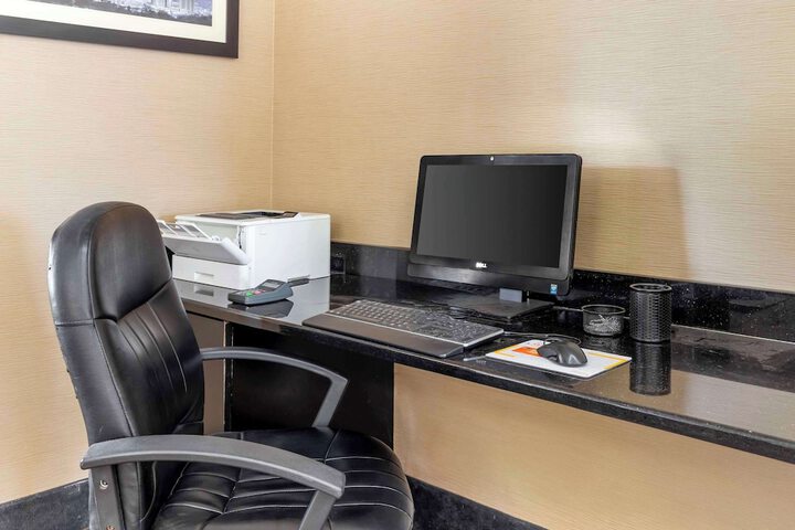 Business Center 38 of 38