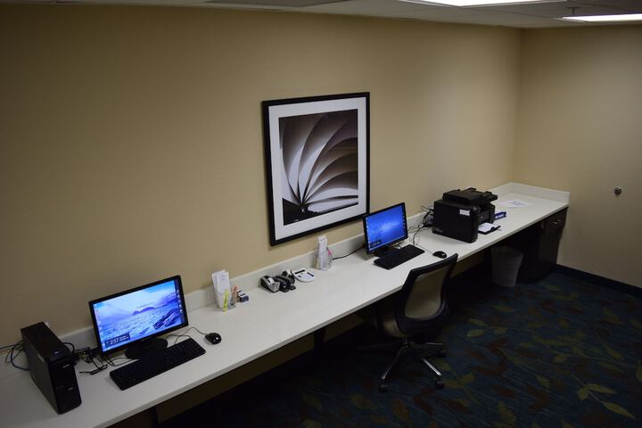 Business Center 35 of 36