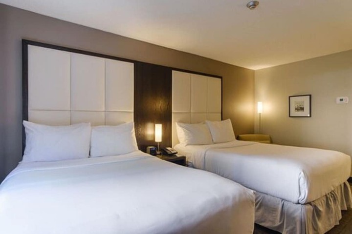 Room 20 of 38