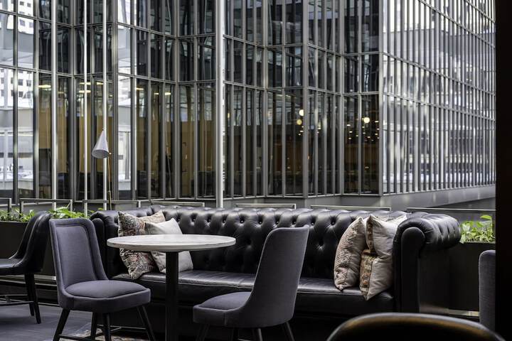 The Marquette Hotel Curio Collection by Hilton