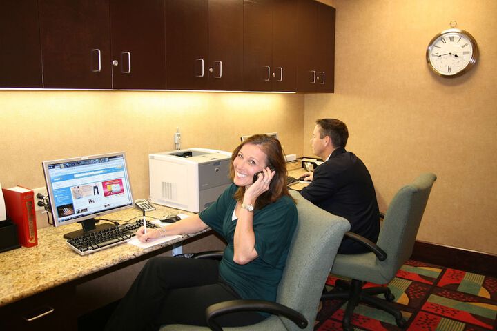 Business Center 44 of 45