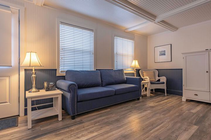 Cannon Beach Hotel Collection