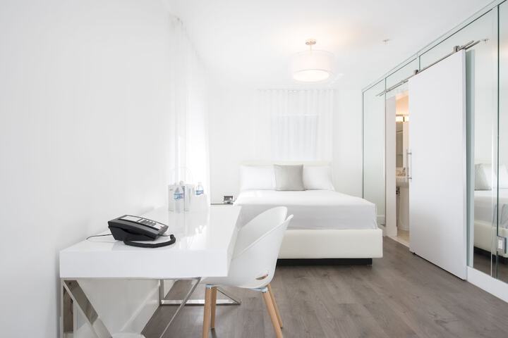 Room 75 of 148