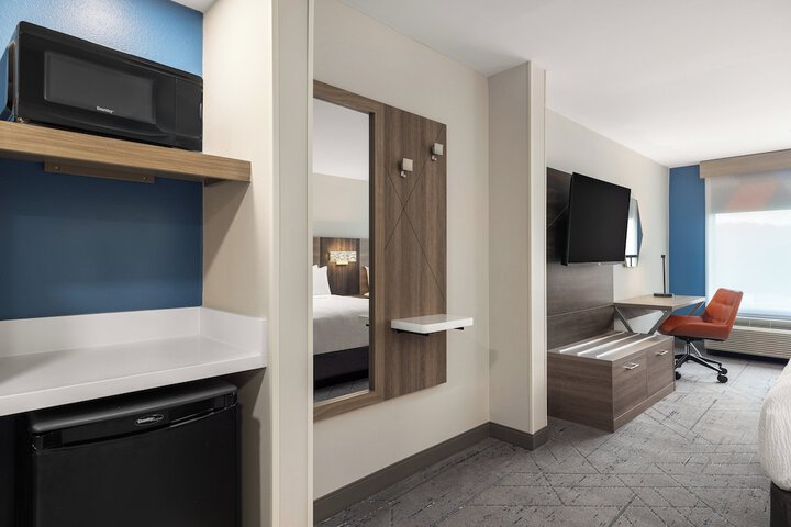 Holiday Inn Express Fayetteville – Fort Bragg by IHG