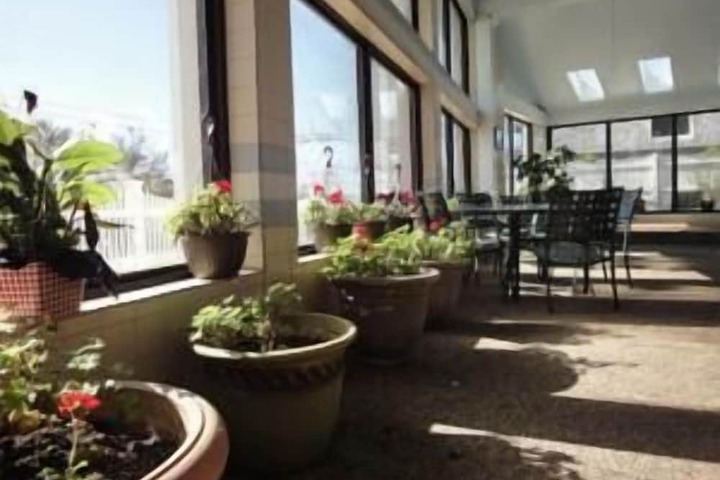 Hyannis Travel Inn