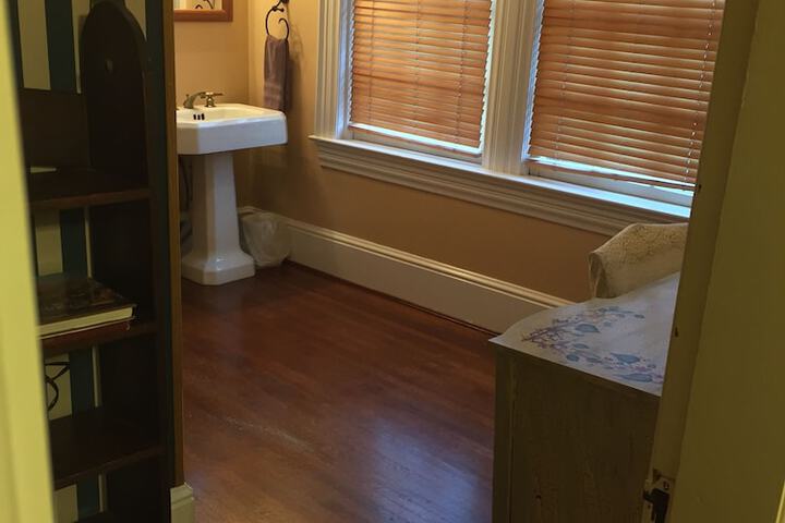Red Lion Bed & Breakfast