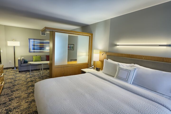 Room 35 of 56