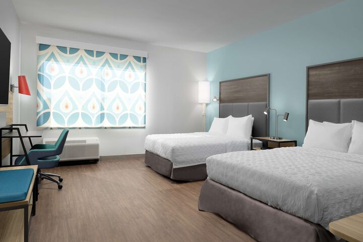 Room 7 of 27