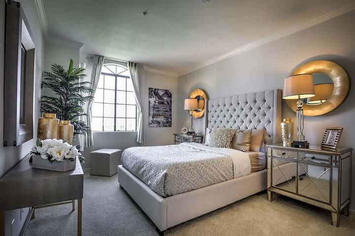 Room 8 of 17