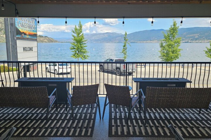 Okanagan Lakefront Resort