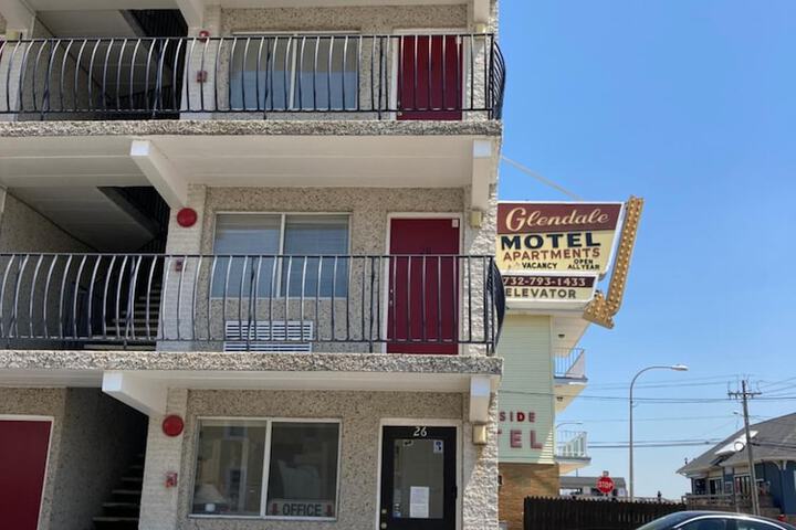 Hotel 1 of 23