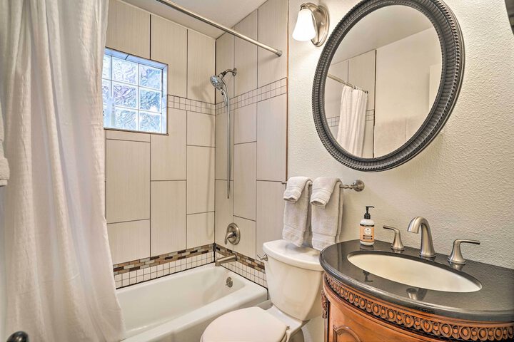 Cañon City Casa w / Spacious Private Yard!