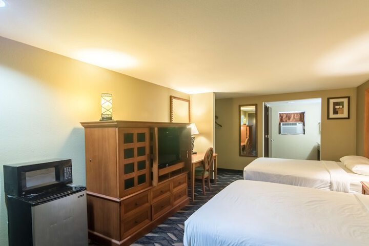 Room 22 of 43