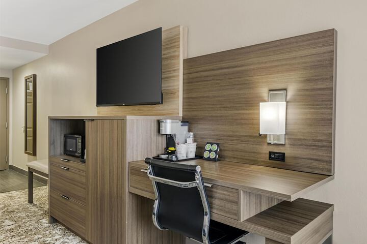 Best Western Plus Sanford Airport / Lake Mary Hotel
