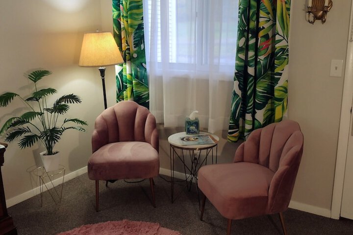 Room 62 of 76