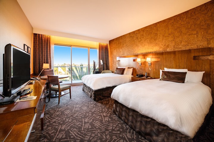 Room 35 of 70