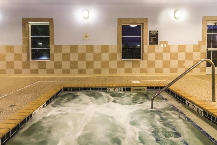 La Quinta Inn & Suites by Wyndham Fargo-Medical Center