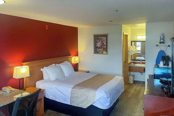 Room 4 of 34