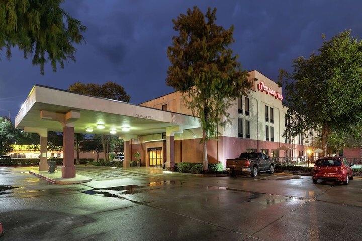 Hotel 2 of 41