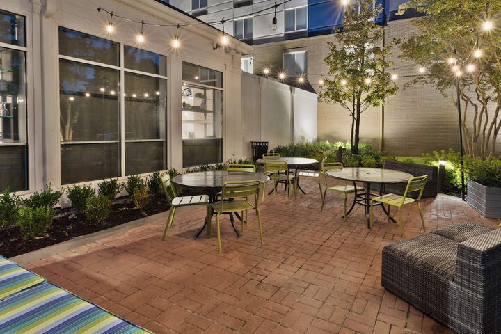 Terrace/Patio 32 of 33